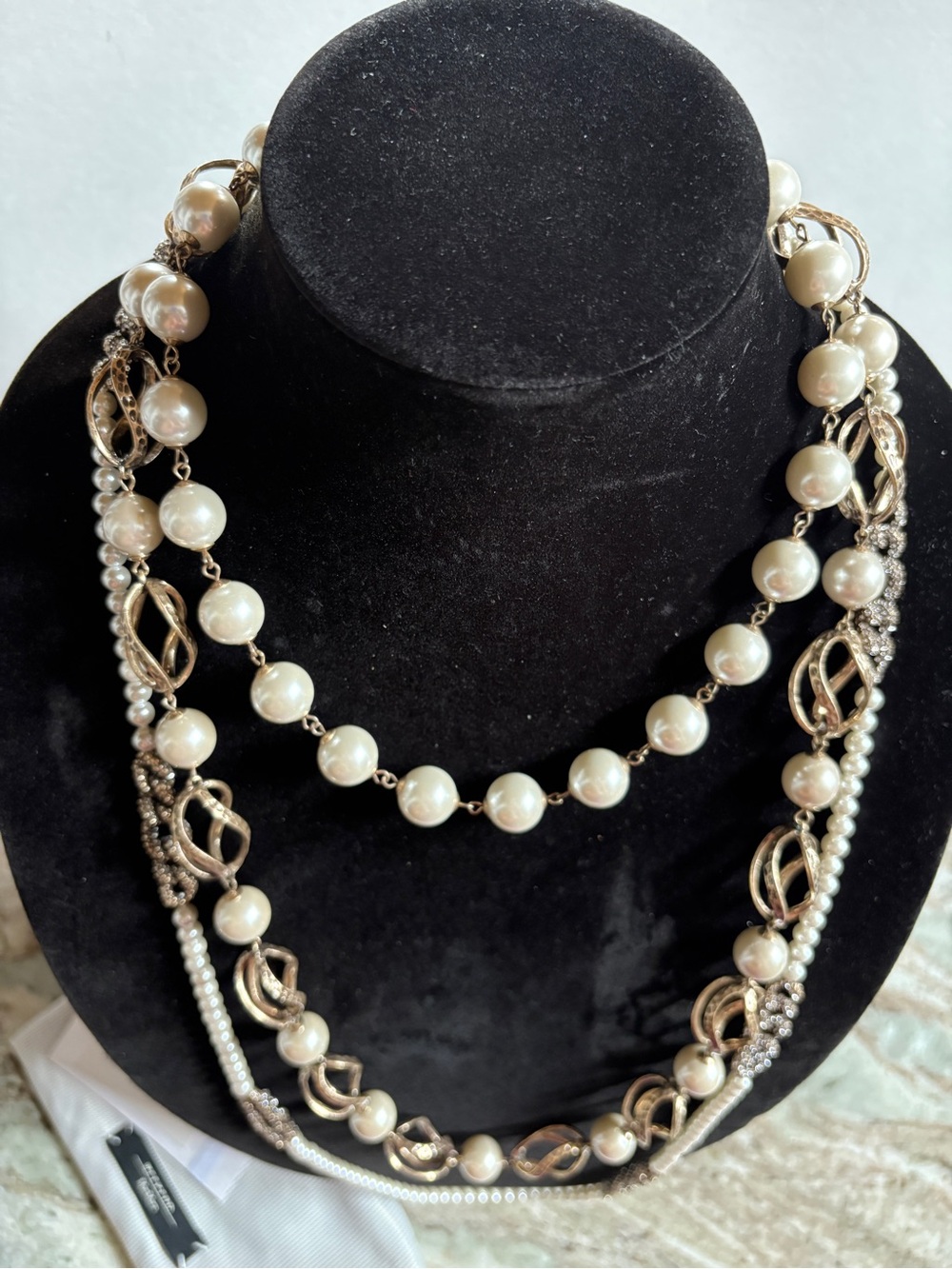 Weekend Max Mara Three-Strand Statement Necklace - White Pearls with Gold Links